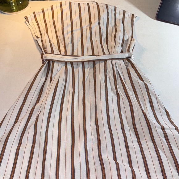 Striped Button-Down Dress with Belt - Picture 4 of 6